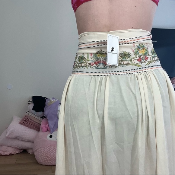 Boho Cream High Low Skirt - Picture 5 of 5